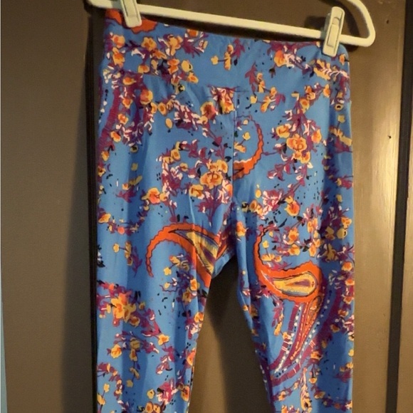 TC Lularoe Paisley & Flower Leggings NWOT - Picture 1 of 2